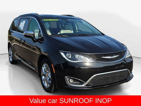 Used 2019 Chrysler Pacifica Limited FWD image 1