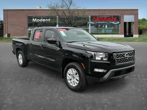 Used 2024 Nissan Frontier SV w/ Technology Package image 5