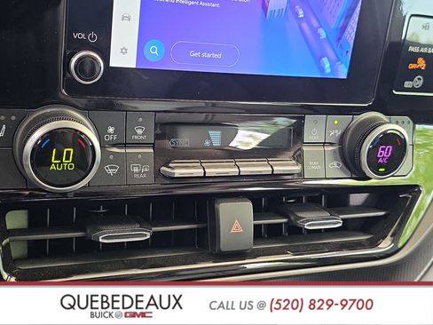 Used 2023 Toyota Highlander XLE FWD image 19