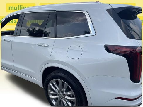 Used 2024 Cadillac XT6 Premium Luxury w/ Technology Package FWD image 8