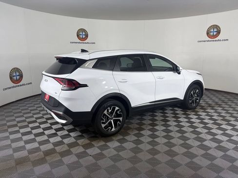 Used 2023 Kia Sportage EX AWD/4WD image 18