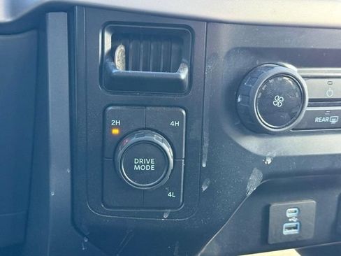 Used 2023 Ford F150 XLT AWD/4WD image 23