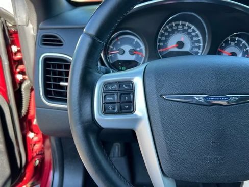 Used 2012 Chrysler 200 Limited FWD image 18