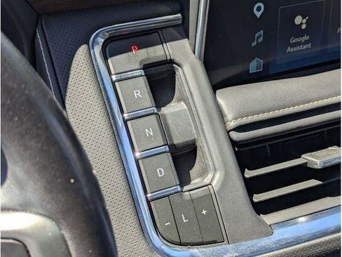 Used 2023 Chevrolet Tahoe Premier w/ Advanced Technology Package AWD/4WD image 61