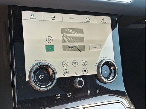 Used 2019 Land Rover Range Rover Velar R-Dynamic HSE image 17