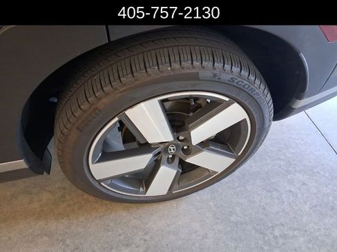 Used 2024 Hyundai Santa Fe Limited image 11