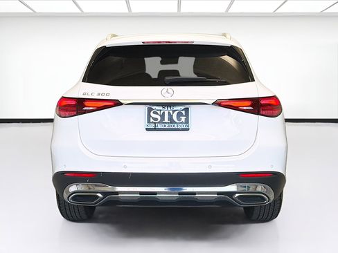 Used 2024 Mercedes-Benz GLC 300 image 5