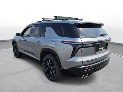 Used 2026 Chevrolet Traverse RS AWD/4WD image 7