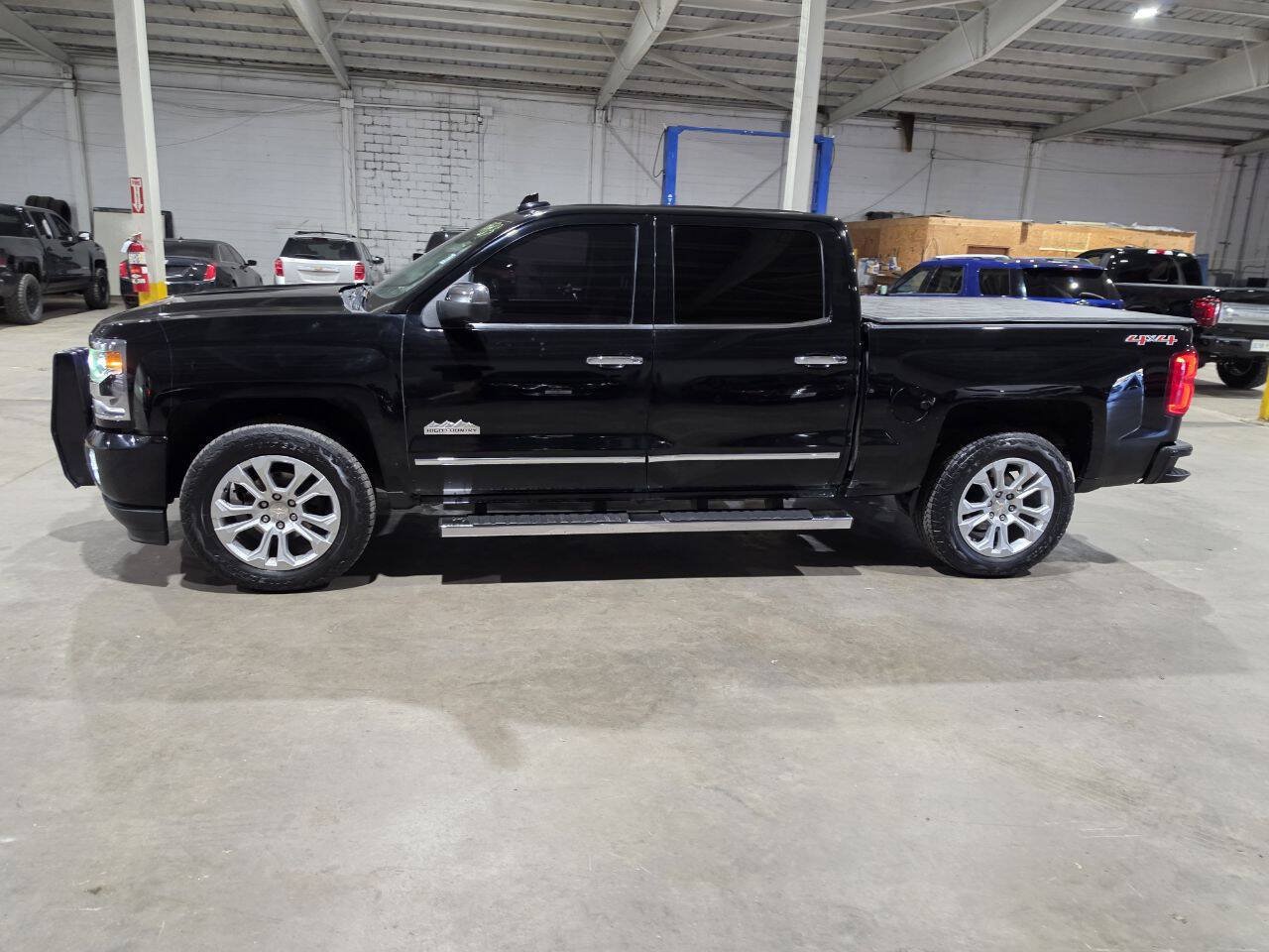 Used 2017 Chevrolet Silverado 1500 High Country AWD/4WD image 5