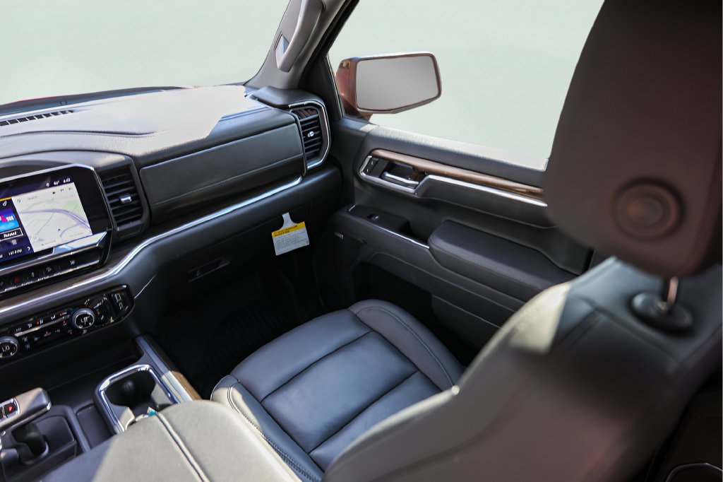 Certified 2025 Chevrolet Silverado 1500 RST AWD/4WD image 29