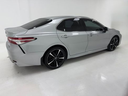 Used 2018 Toyota Camry XSE image 41