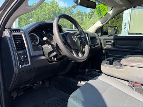 Used 2018 RAM 2500 Tradesman w/ Chrome Appearance Group AWD/4WD image 23