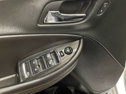 Used 2018 Chevrolet Impala LT w/ LT Leather Package image 12