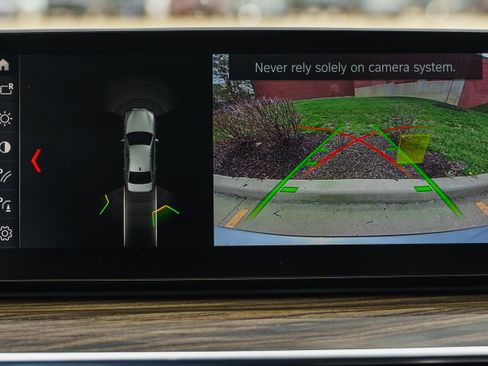 Used 2019 BMW 530i xDrive w/ Convenience Package image 15