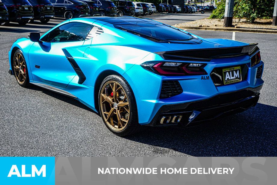 Used 2021 Chevrolet Corvette Stingray Coupe w/ Engine Appearance Package RWD image 4