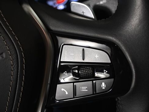 Used 2023 BMW 540i w/ Convenience Package RWD image 38