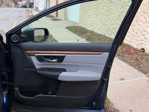 Used 2022 Honda CR-V Touring image 29
