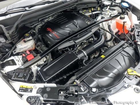 Used 2021 Alfa Romeo Stelvio Ti w/ Active Assist 2 Package TI image 33