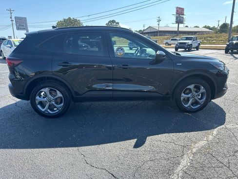 Used 2025 Ford Escape ST-Line Select image 10