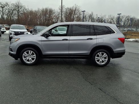 Used 2016 Honda Pilot LX image 9