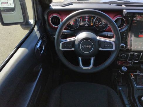 Used 2023 Jeep Gladiator Rubicon w/ LED Lighting Group image 17