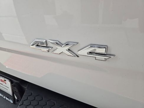 Used 2018 RAM 2500 Big Horn w/ Harvest Edition image 9