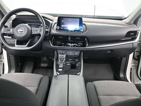 Used 2023 Nissan Rogue SV FWD image 32