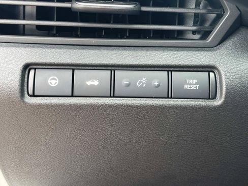 Used 2021 Nissan Altima 2.5 Platinum AWD/4WD image 38