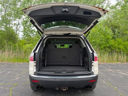 Used 2010 GMC Acadia SLE AWD/4WD image 30