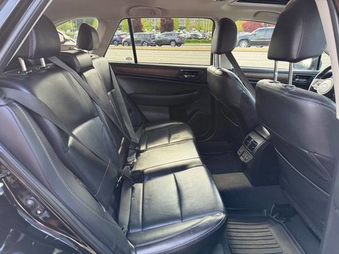 Used 2018 Subaru Outback 2.5i Limited AWD/4WD image 24