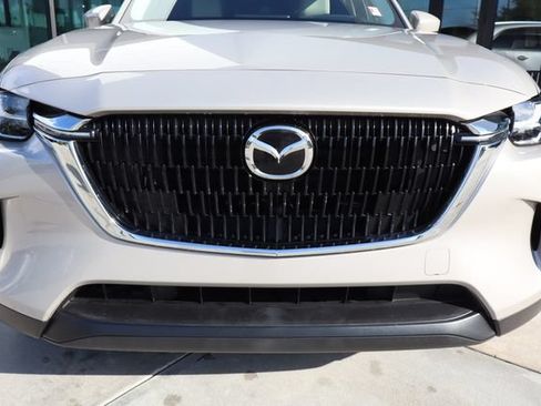 Used 2024 MAZDA CX-90 3.3 Turbo w/ Preferred Plus AWD/4WD image 19