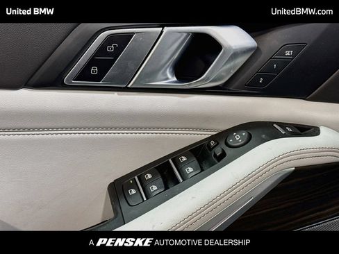 Used 2026 BMW X5 xDrive40i w/ M Sport Package AWD/4WD image 3