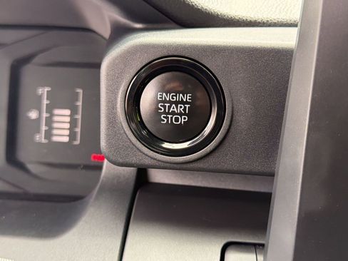 Used 2024 Toyota Tacoma SR image 27