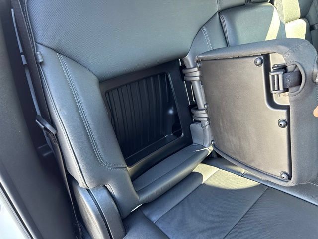 Used 2025 GMC Sierra 1500 SLT AWD/4WD image 36