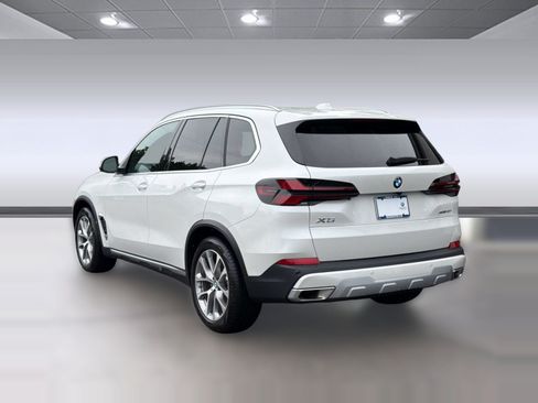 Used 2026 BMW X5 sDrive40i w/ Premium Package RWD image 3
