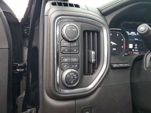 Used 2023 GMC Sierra 2500 AT4 w/ AT4 Premium Plus Package image 19