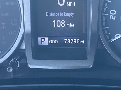 Used 2021 Toyota Tacoma TRD Off-Road w/ Blackout Package (TMS) image 33