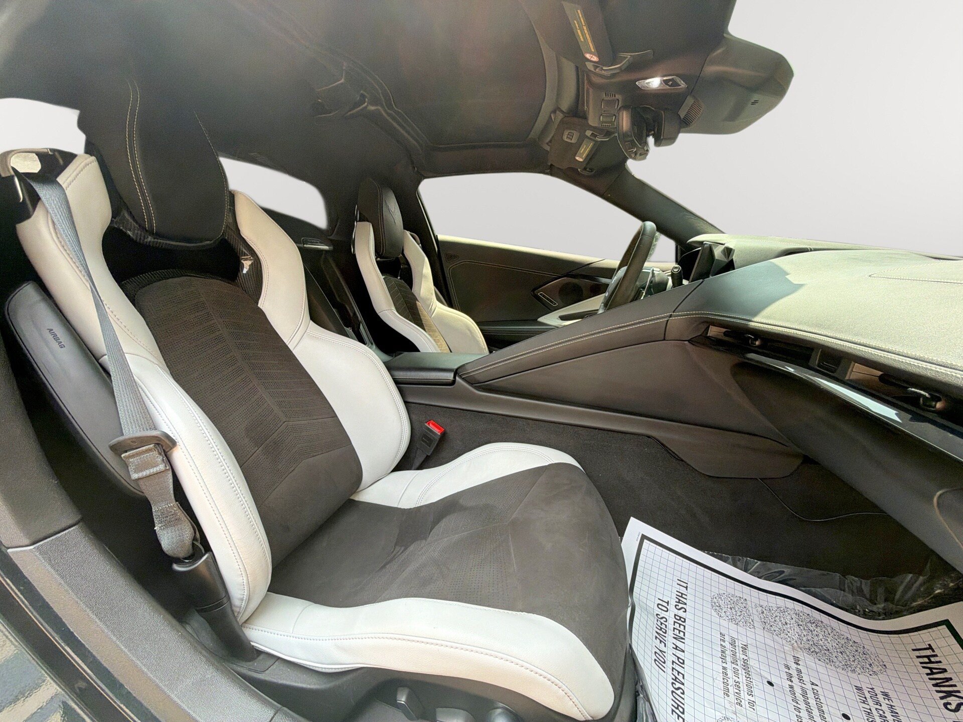 Used 2024 Chevrolet Corvette Stingray Preferred Cpe w/ Z51 Performance Package RWD image 28