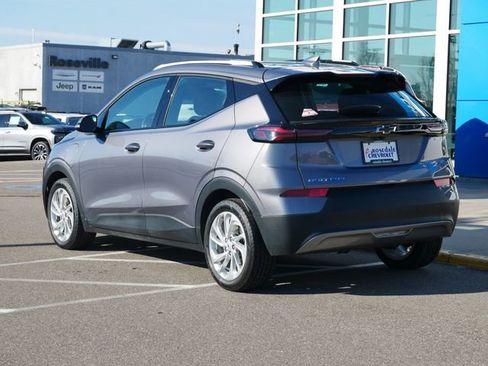 Certified 2023 Chevrolet Bolt EUV LT w/ Driver Confidence Package FWD image 5