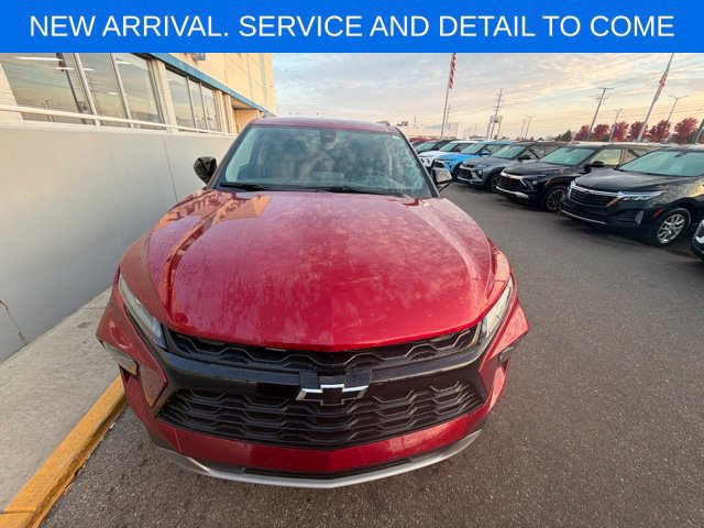 Used 2024 Chevrolet Blazer LT w/ Convenience Package AWD/4WD image 3