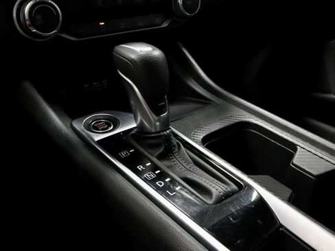 Certified 2024 Nissan Sentra SV FWD image 30