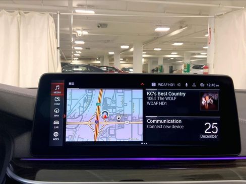 Used 2022 BMW 540i xDrive w/ Executive Package image 35