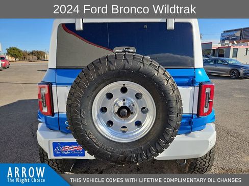 Used 2024 Ford Bronco Wildtrak image 11