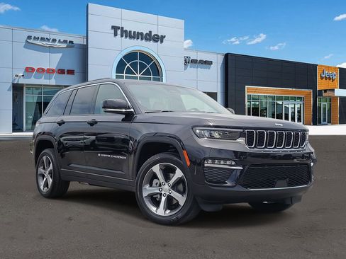 New 2025 Jeep Grand Cherokee Limited w/ Trailer Tow Package image 1