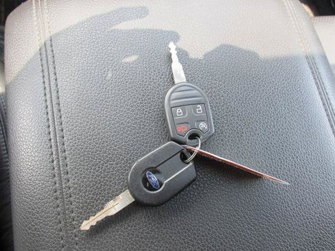 Used 2015 Ford F250 Lariat w/ Lariat Ultimate Package AWD/4WD image 16