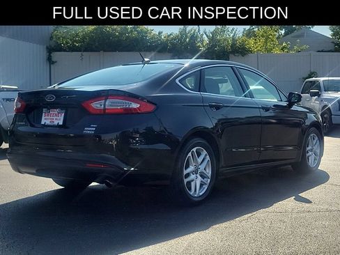 Used 2016 Ford Fusion SE w/ Equipment Group 202A FWD image 4
