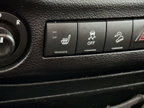 Used 2018 Jeep Wrangler Unlimited Rubicon w/ Cold Weather Group AWD/4WD image 26