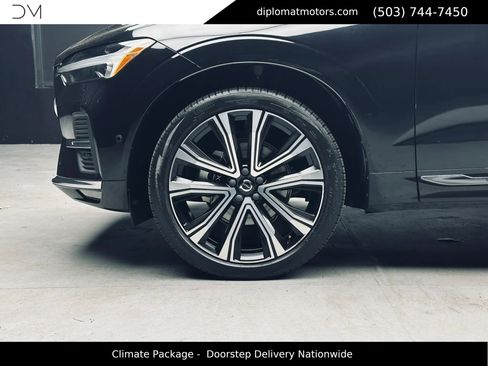 Used 2023 Volvo XC60 B5 Ultimate w/ Climate Package FWD image 40