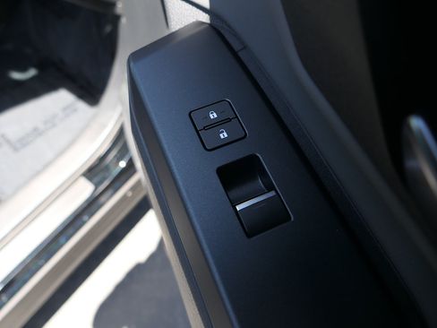 Used 2026 Toyota RAV4 AWD Plug-in Hybrid image 28