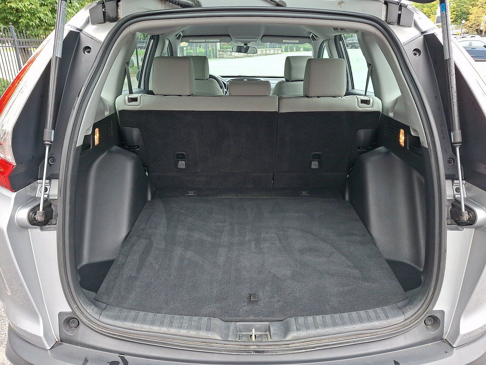 Used 2017 Honda CR-V LX image 28